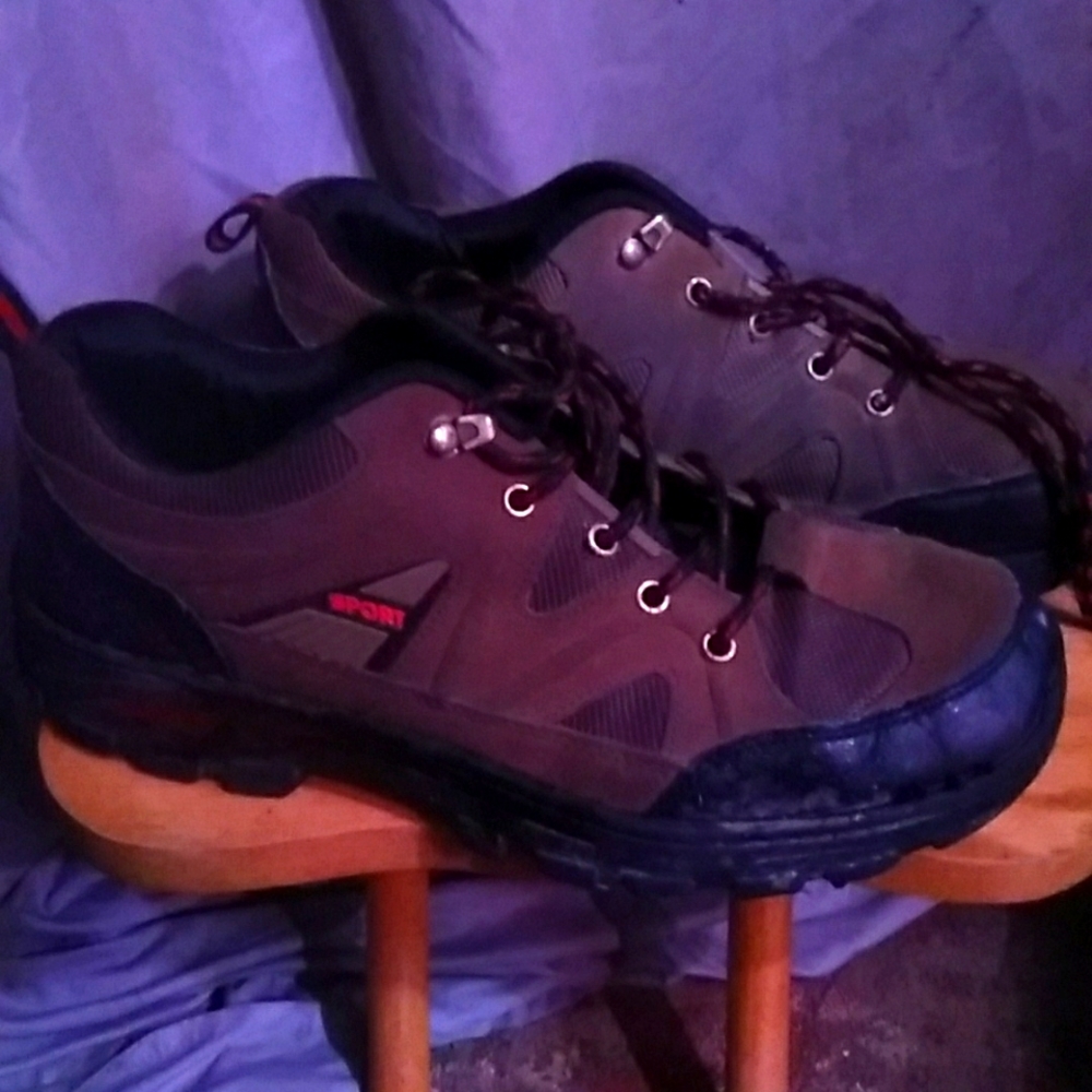 Huwai sport shoes